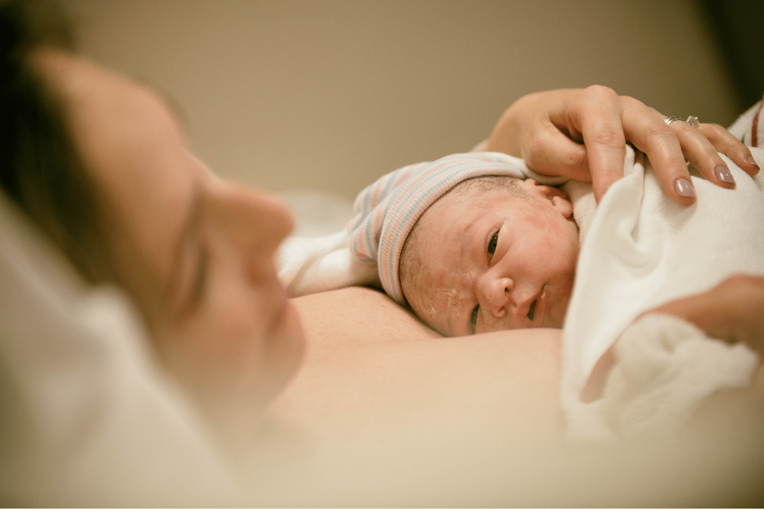 Bébé fait-il ses nuits ? doit-il les faire ? Bébé fait-il ses nuits ?