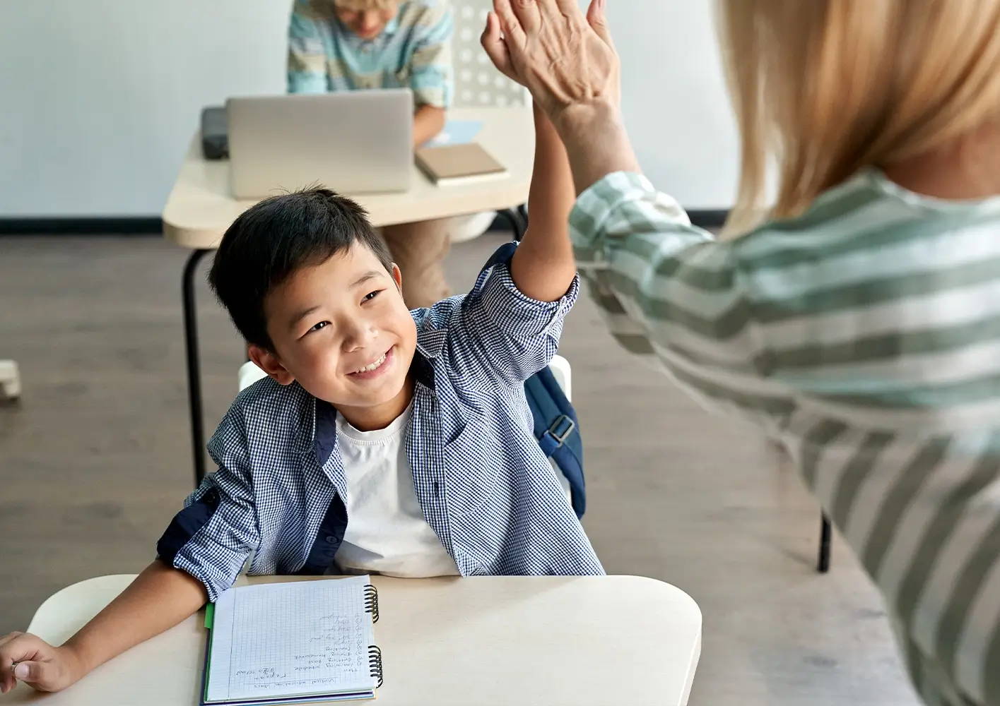 Est-ce que vous donnez assez d'argent à votre enfant?