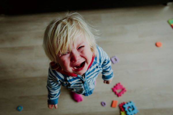 crise de colere de l'enfant